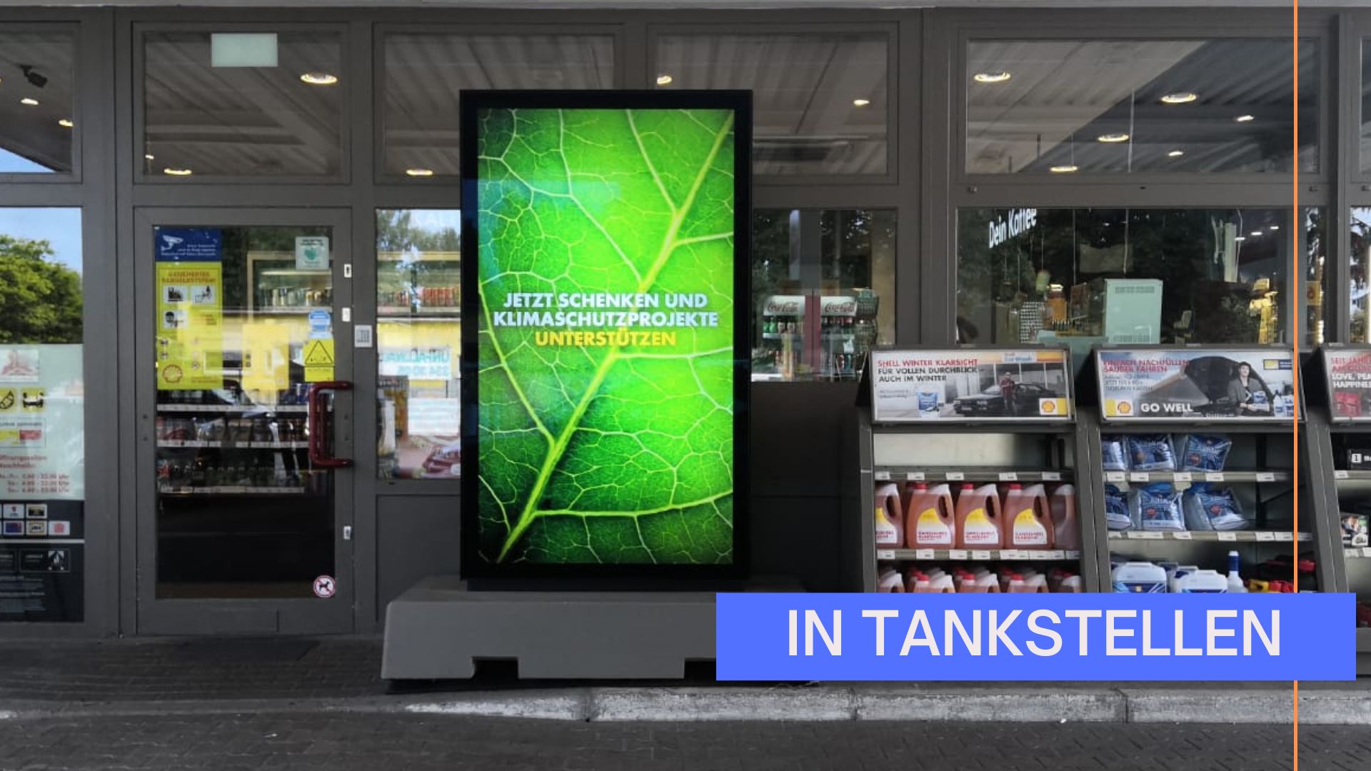 Werbeumfeld in Tankstellen